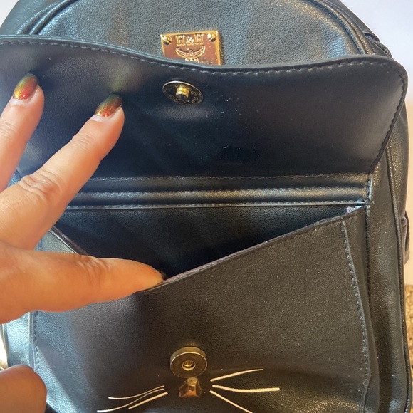 H&H Jingpin Black Cat Mini Backpack - Picture 2 of 4
